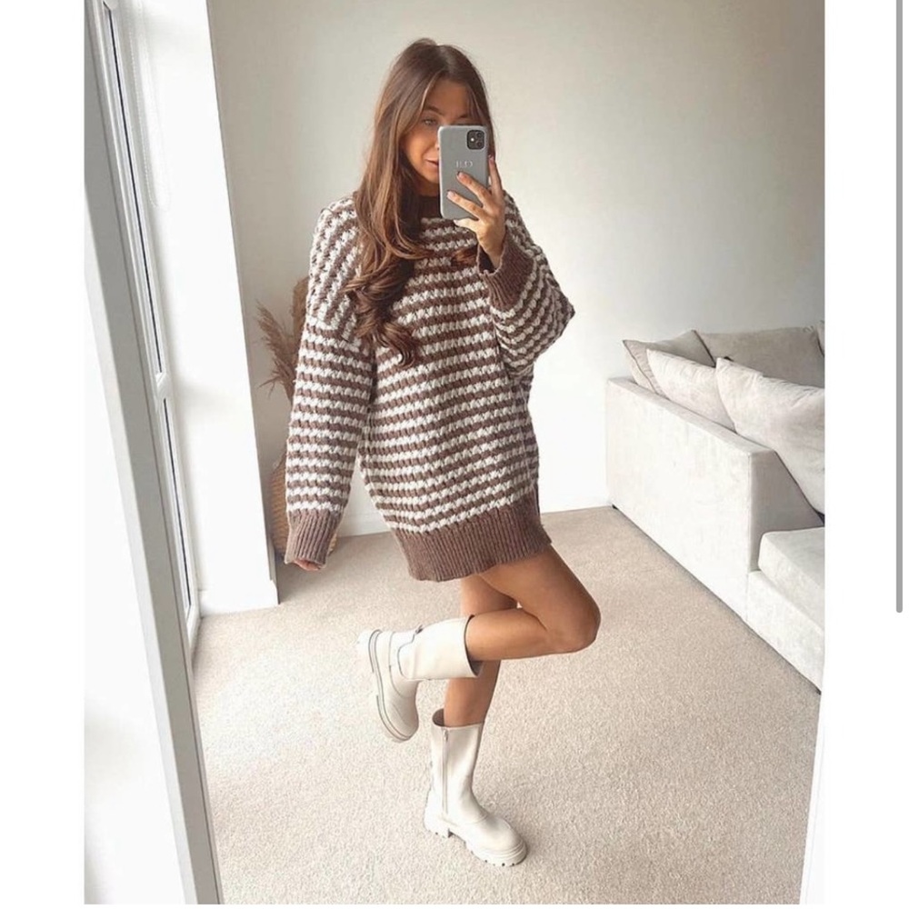 ⚡️MOVING SALE ⚡️ Zara striped knit sweater ⚡️MOVING SALE ⚡️